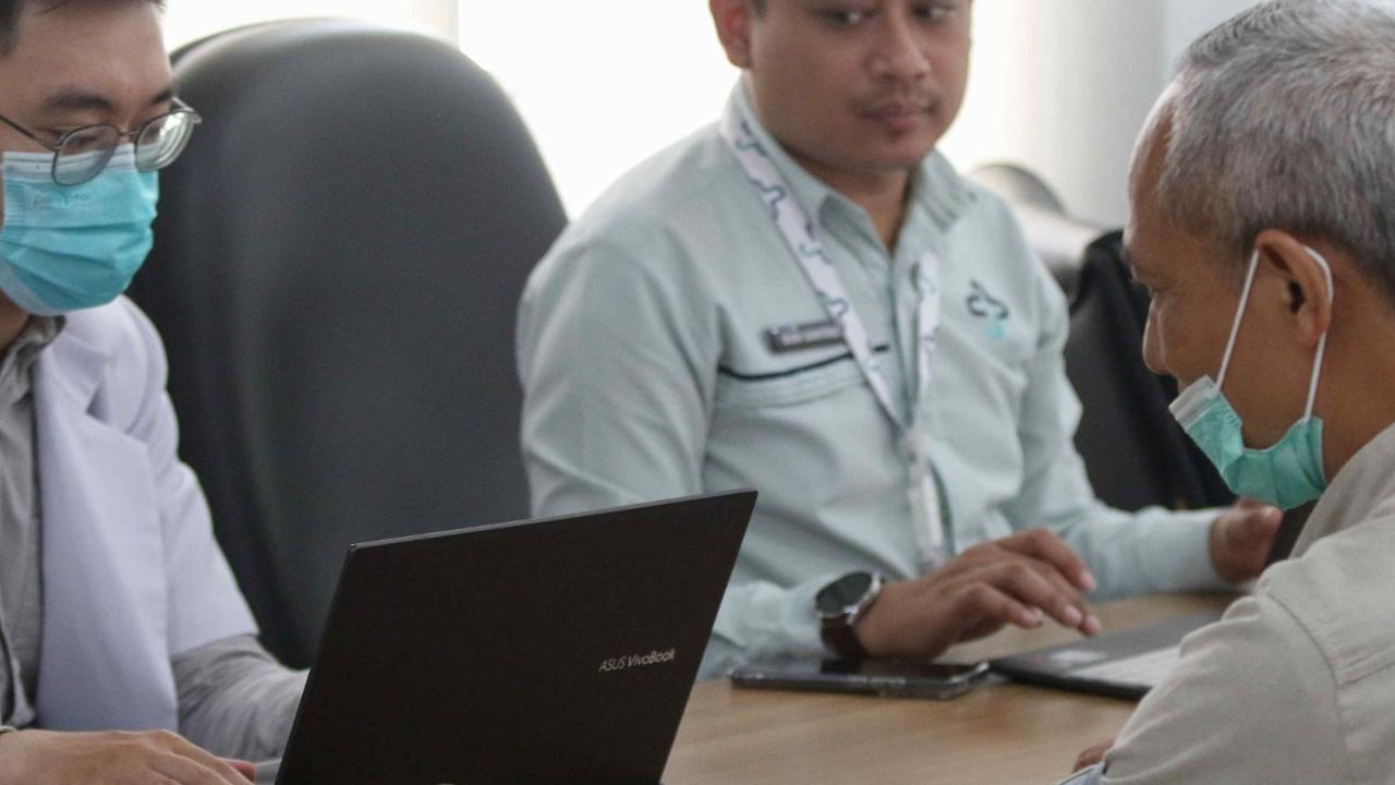 Sebanyak 95 orang yang mendaftar telah dilayani secara gratis di RSUD Tamansari. Foto: Liputan6.com / Herman Zakharia