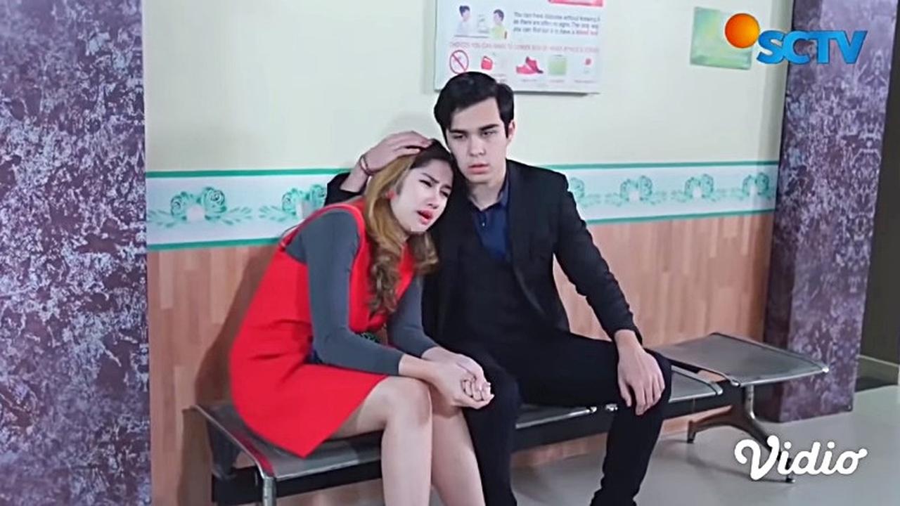 Main Sinetron Bareng, Ini 7 Potret Kebersamaan Ochi Rosdiana dan Erdin Werdrayana