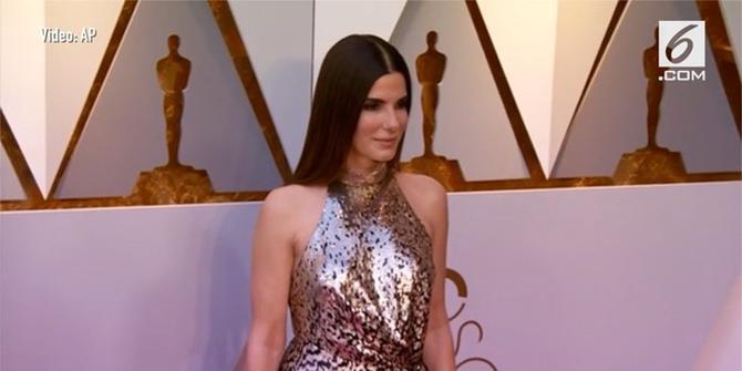 VIDEO: Penguntit Sandra Bullock Bunuh Diri, Kenapa?