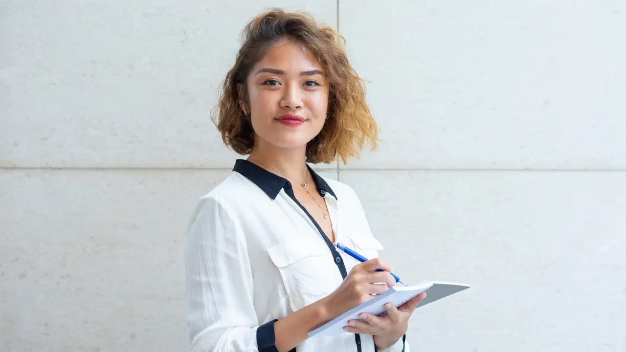perempuan bekerja