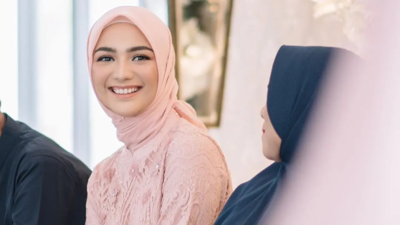 [Fimela] Acara Pengajian Citra Kirana Jelang Hari Pernikahan