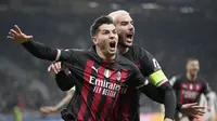 Pemain AC Milan Brahim Diaz berselebrasi setelah mencetak gol ke gawang Tottenham Hotspur pada leg pertama Liga Champions di Stadion San Siro, Rabu (14/2/2023) dini hari WIB. (AP Photo/Luca Bruno)