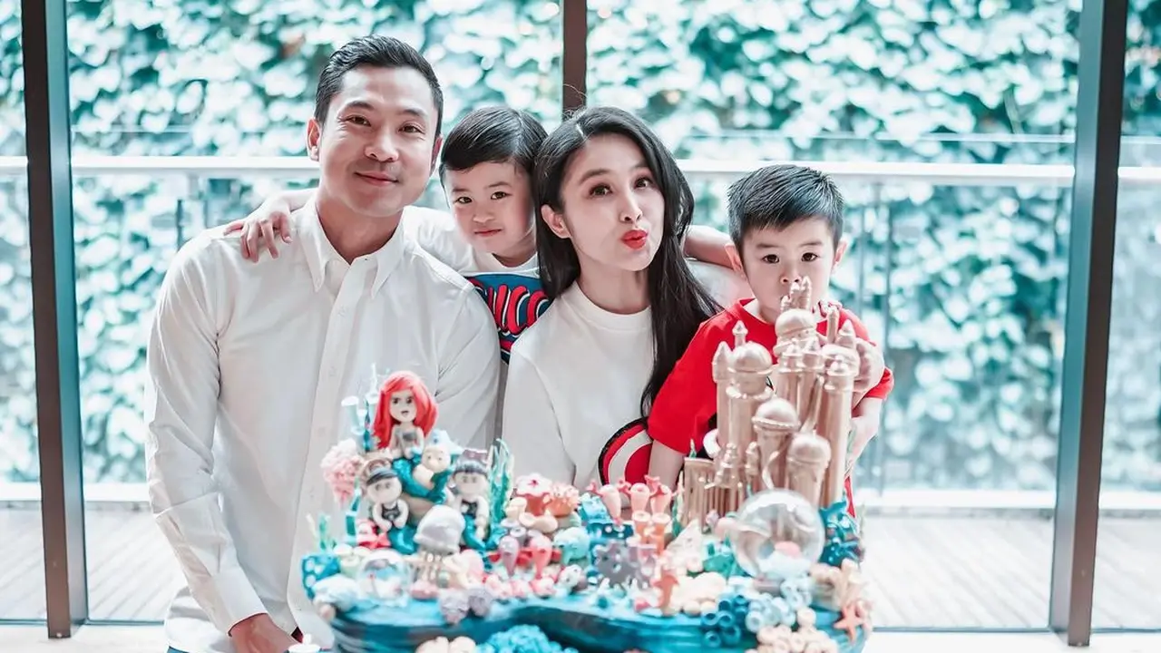 Sandra Dewi tetap cantik di usia 39 tahun (Instagram/sandradewi88)