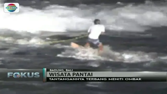 Yang Lagi Hits di Bali, Surfing Malam Hari