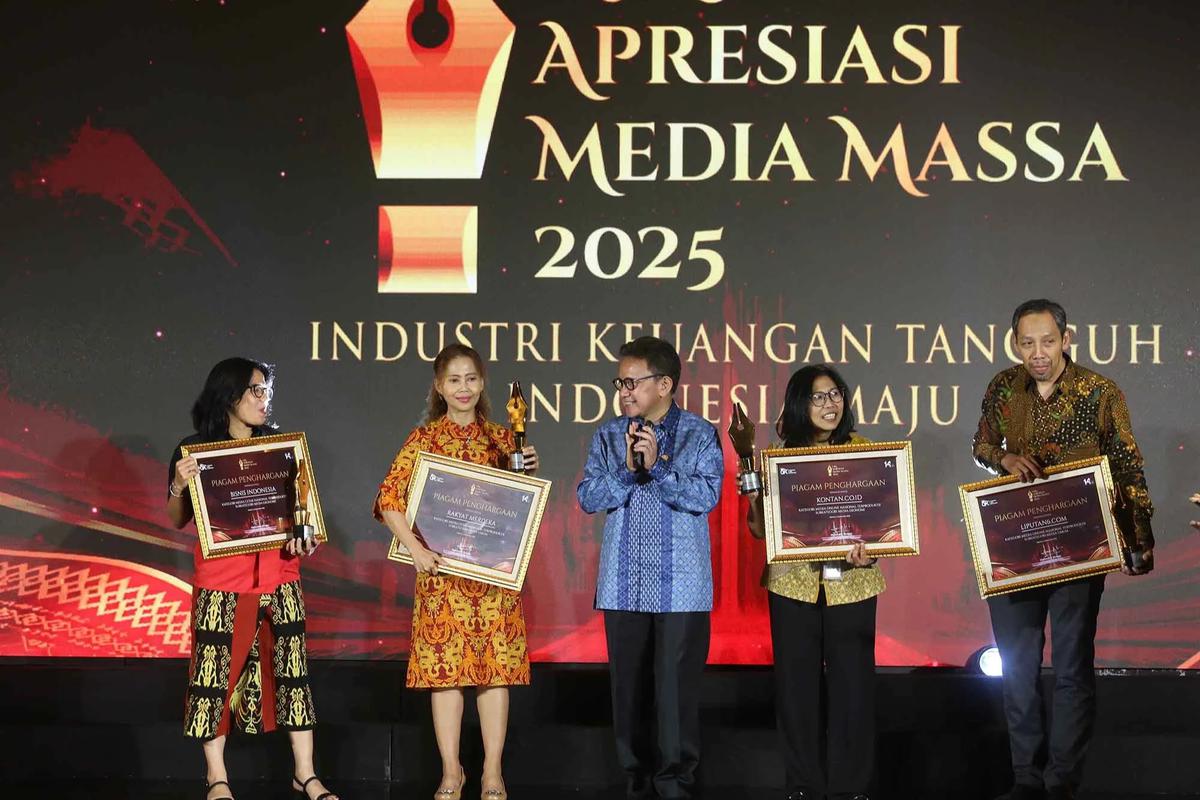 FOTO: Liputan6.com Sabet Penghargaan Media Online Terproduktif dari OJK