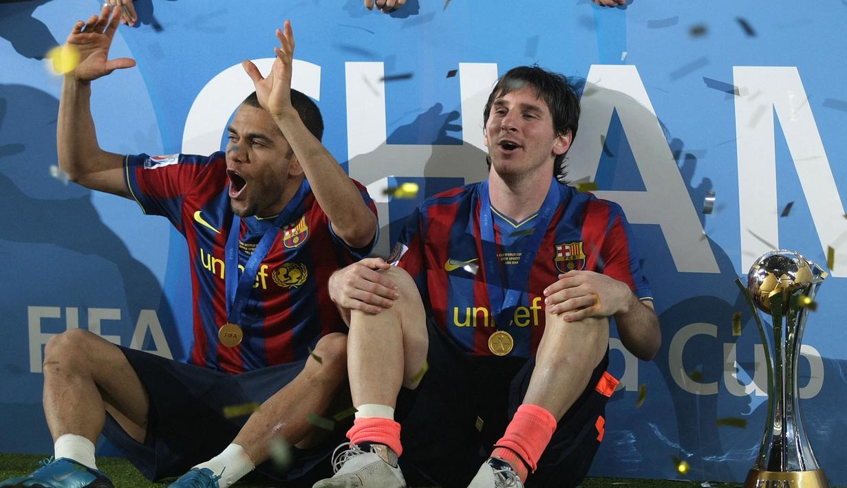 Dani Alves. Kebersamaan keduanya di Barcelona terjadi pada rentang 2008 hingga 2016. Dani Alves pernah berkata kalau Lionel Messi adalah rekan dansa terbaiknya dan Alves juga telah menjadi pelayan Messi dengan menyumbang 40 assist. (Foto: AFP/Marwan Naamani)