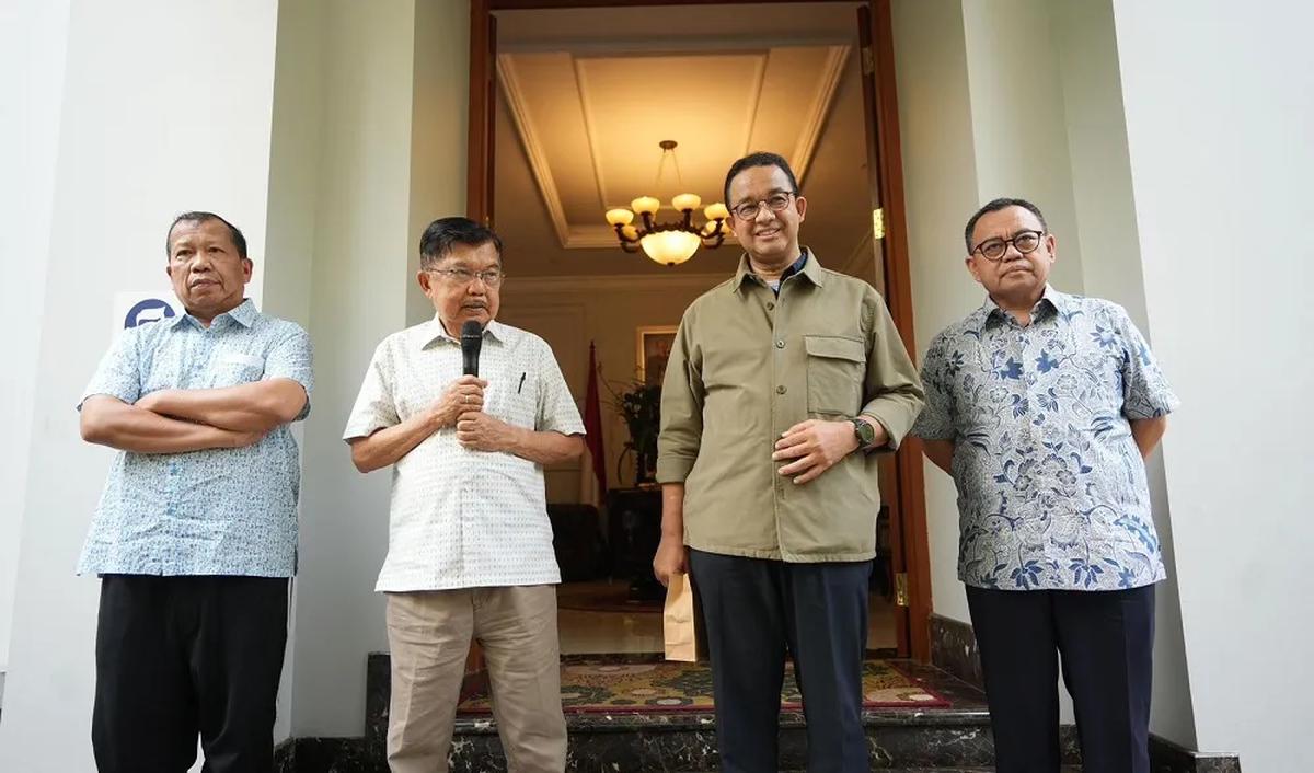 Mantan Ketua Umum Golkar ini lalu menyinggung soal penyelenggaraan MotoGP Mandalika. Dia mengatakan, formula E tak seharusnya dibandingkan dengan MotoGP.<br>