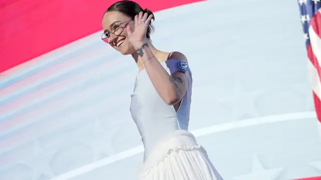 Ella Emhoff Kenakan Gaun Rancangan Seleb TikTok  di Pengumuman Pencalonan Kamala Harris Jadi Capres AS