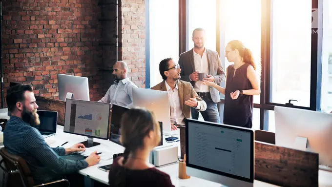 Cara Halus Menolak Saat Teman Sekantor yang Sudah Beristri Flirting sama Kamu