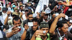 [FOTO] Ribuan Petani Serbu Gedung KPK