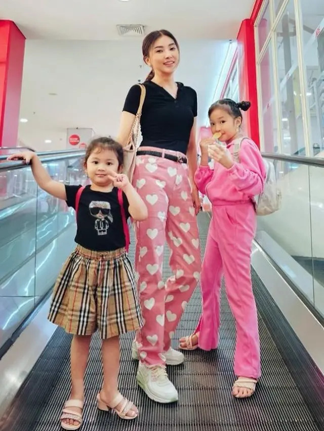 Sarwendah dan gaya busananya (Instagram/sarwendah29)