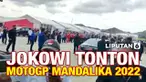 Presiden Joko Widodo dan Ibu Negara Iriana Jokowi tiba di sirkuit Mandalika hari Minggu (20/3). Ia akan saksikan langsung ajang MotoGP Mandalika 2022 dan akan serahkan trofi pada pemenang.
