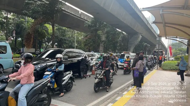 BMW X5 Mati Total di Kuningan, Ini yang Bikin Dishub Tak Bisa Derek