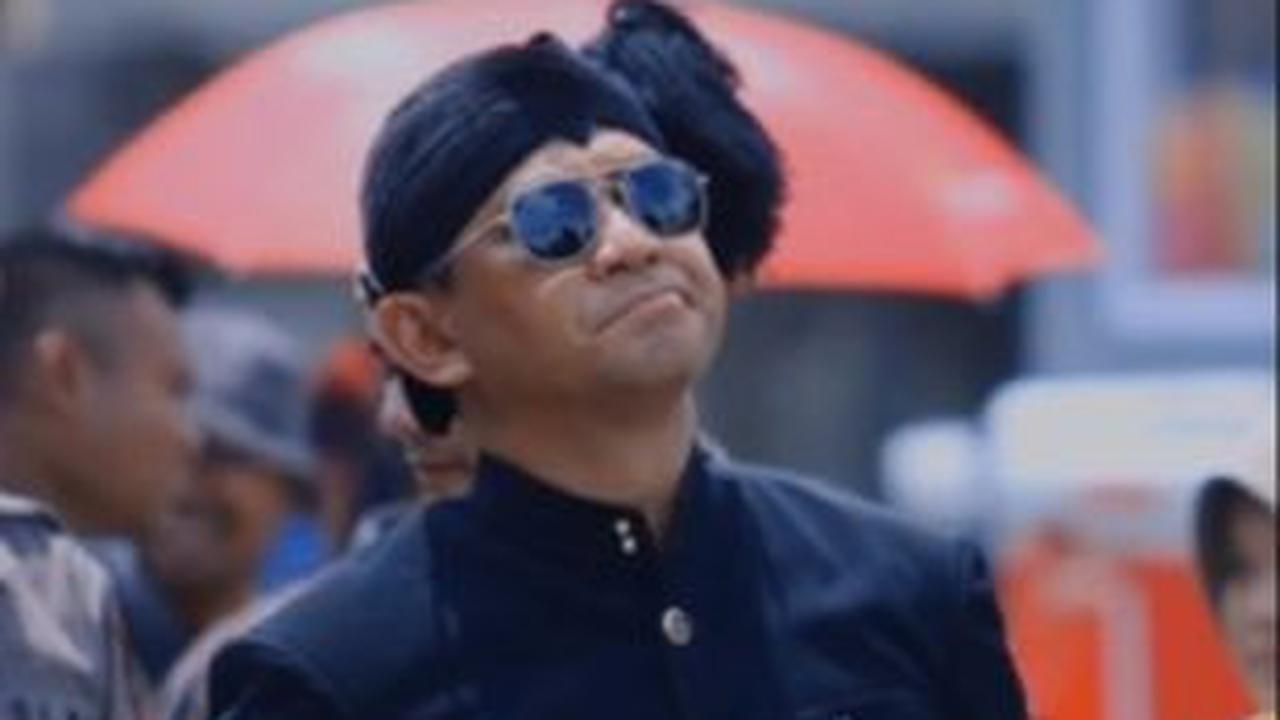 Menariknya, dalam keterangan foto Edy membeberkan tanda-tanda seseorang dianggap sudah dewasa.