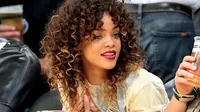 Duh! Rumah Rihanna Kemalingan