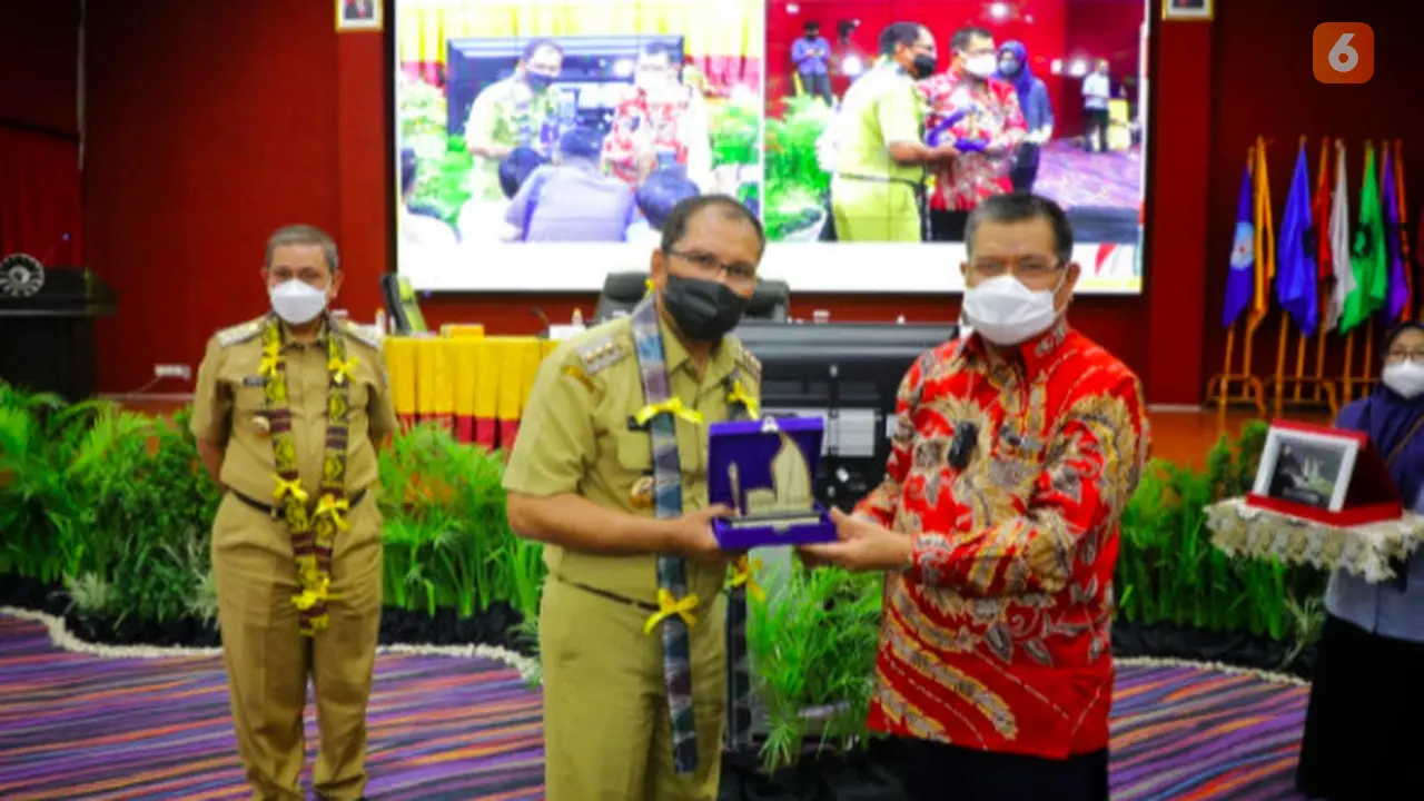 Wali Kota Makassar dan Rektor UNM (Liputan6.com)