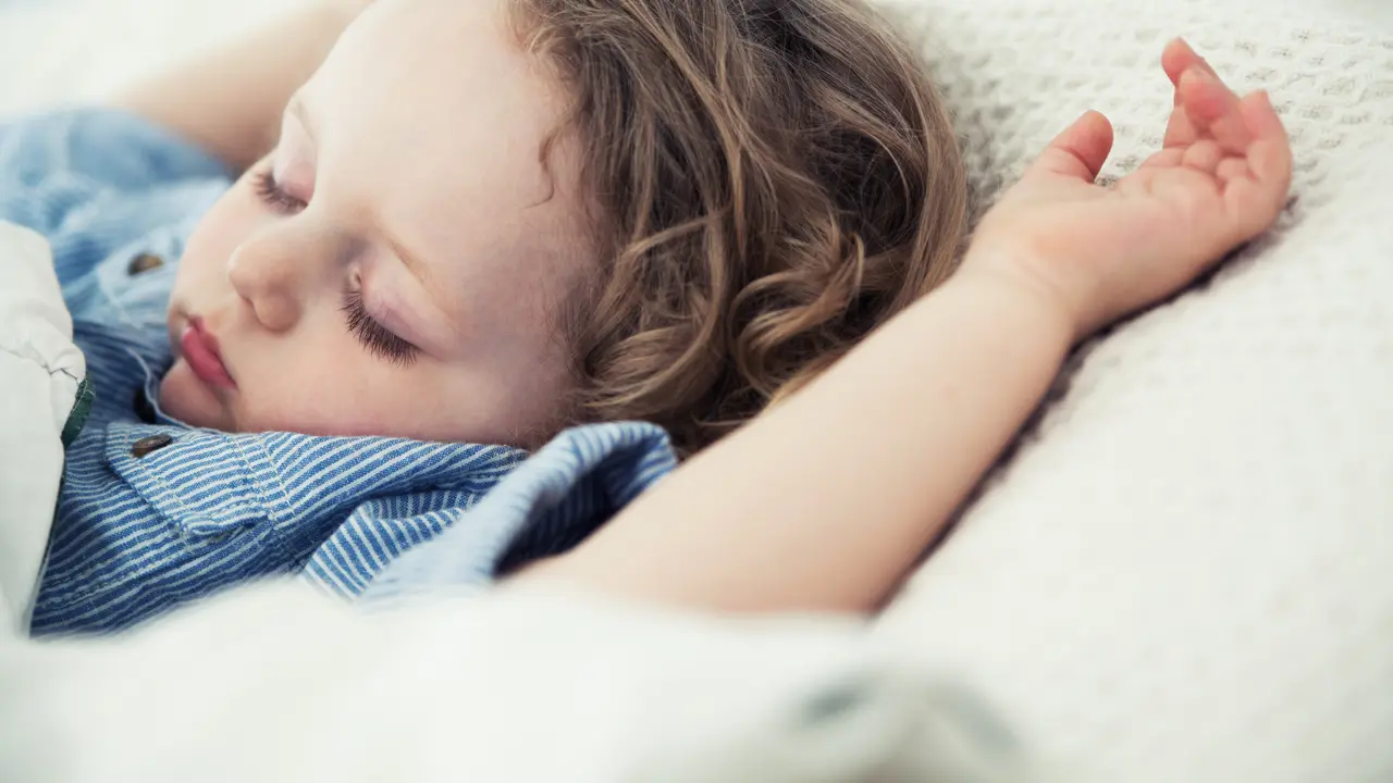 Ini Alasan Ada Orang yang Berbicara Saat Tidur