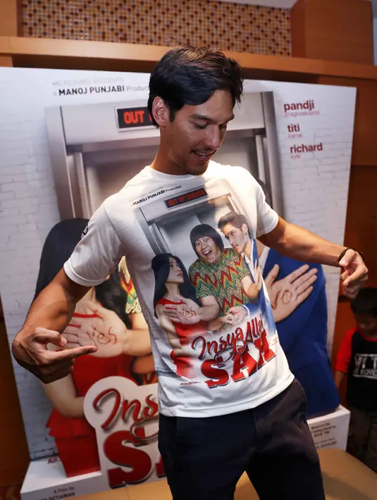 Rumor mengenai kedekatannya dengan Cinta Laura, Richard justru menceritakan pertemuan mereka pertama kali. Berawal kedekatan kedua orang tua, Richard dikenalkan oleh ibunda Cinta. (Nurwahyunan/Bintang.com)