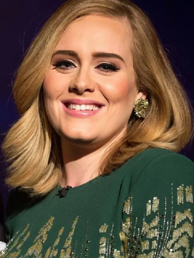 [Bintang] Dari Cat Eyes Sampai Bold Lips, Intip 6 Makeup Adele yang Cantik Memesona