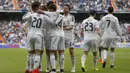 Berkat kemenangan ini Madrid terus menempel ketat Barcelona. El Real berada di peringkat dua klasemen sementara La Liga dengan nilai 73. Mereka terpaut dua angka atas El Barca yang menghuni pucuk klasemen (AP Photo/Andres Kudacki)