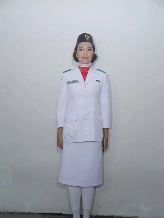 Ghina yang sudah siap kembali ke dunia hiburan. Sebagai kakak, Tsania juga sering mengingatkan pada adiknya. Lantas bagaimana tanggapan Ghina dianggap mendompleng nama kakaknya yang terlebih dulu terjun ke dunia hiburan. (Nurwahyunan/Bintang.com)