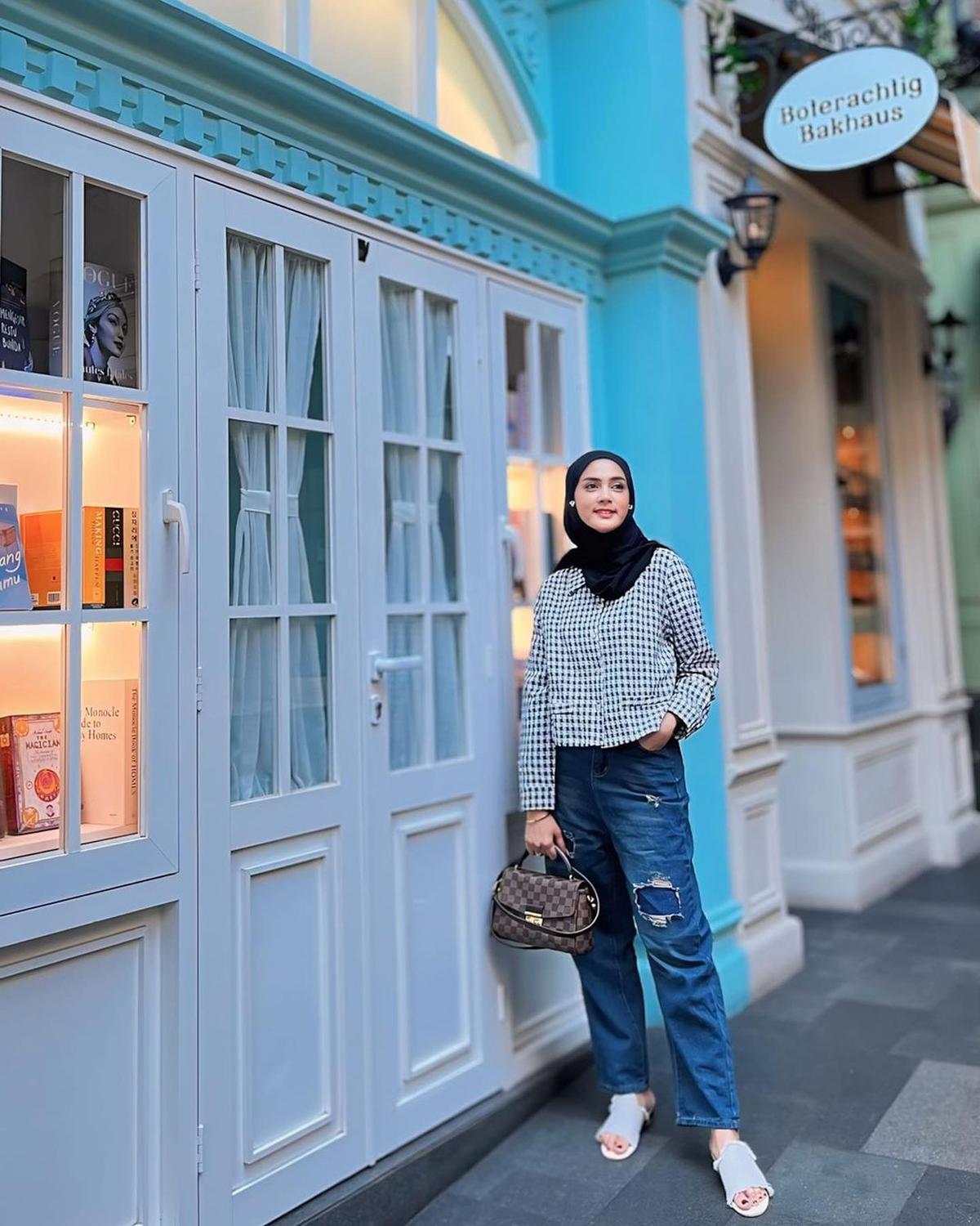 Potret Kedekatan Biby Alraen Istri Rifky Balweel dengan Sang Adik, Dipuji Sama-Sama Cantik