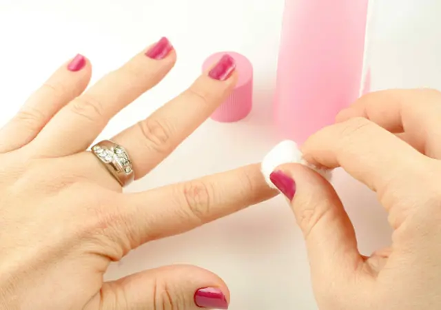 nail polish remover acetoner