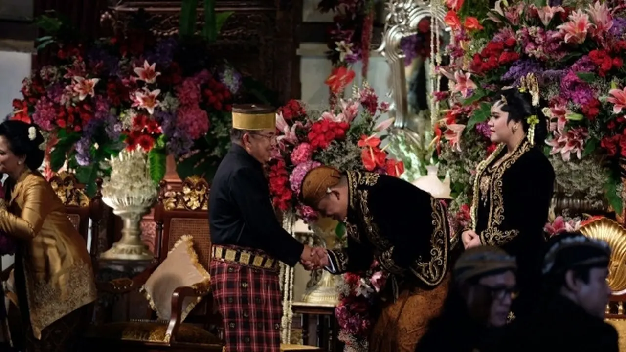 Menilik Urutan Pernikahan Adat Jawa yang Penuh Makna - Lifestyle Fimela.com