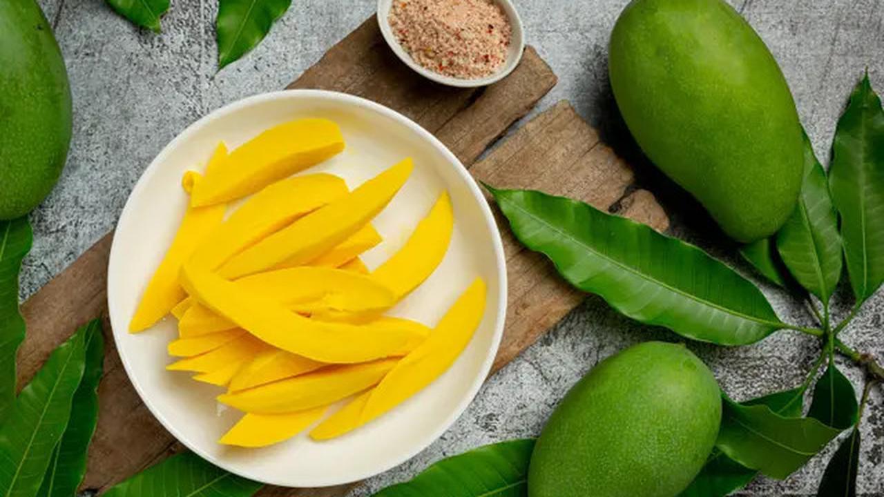 5 Jenis Buah Tinggi Kalori yang Sebaiknya Dihindari Selama Program Diet