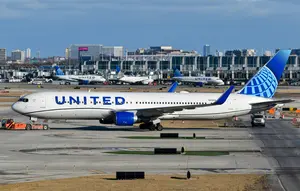Ancam Bajak Pesawat, Penumpang United Airlines Ditangkap