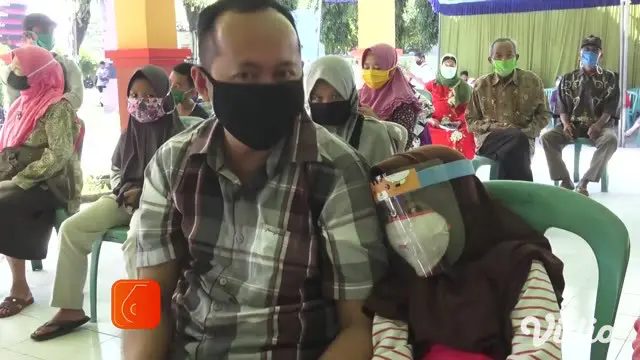 Tes cepat secara keseluruhan akan diikuti 1047 orang dari 11 kecamatan di Kabupaten Nganjuk. Tes dilakukan selama 3 hari di Kantor Kecamatan Pace, Nganjuk, Jawa Timur. Sebagian besar adalah pasien dokter umum di sebuah klinik yang dinyatakan terkonfi...