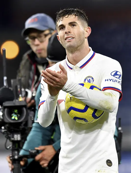 Ekspresi pemain Chelsea Pulisic Christian usai mengalahkan Burnley pada laga Liga Inggris di Turf Moor, Burnley, Inggris, Sabtu (26/10/2019). Chelsea menang 4-2 dengan Pulisic  mencetak hattrick. (Anthony Devlin/PA via AP)