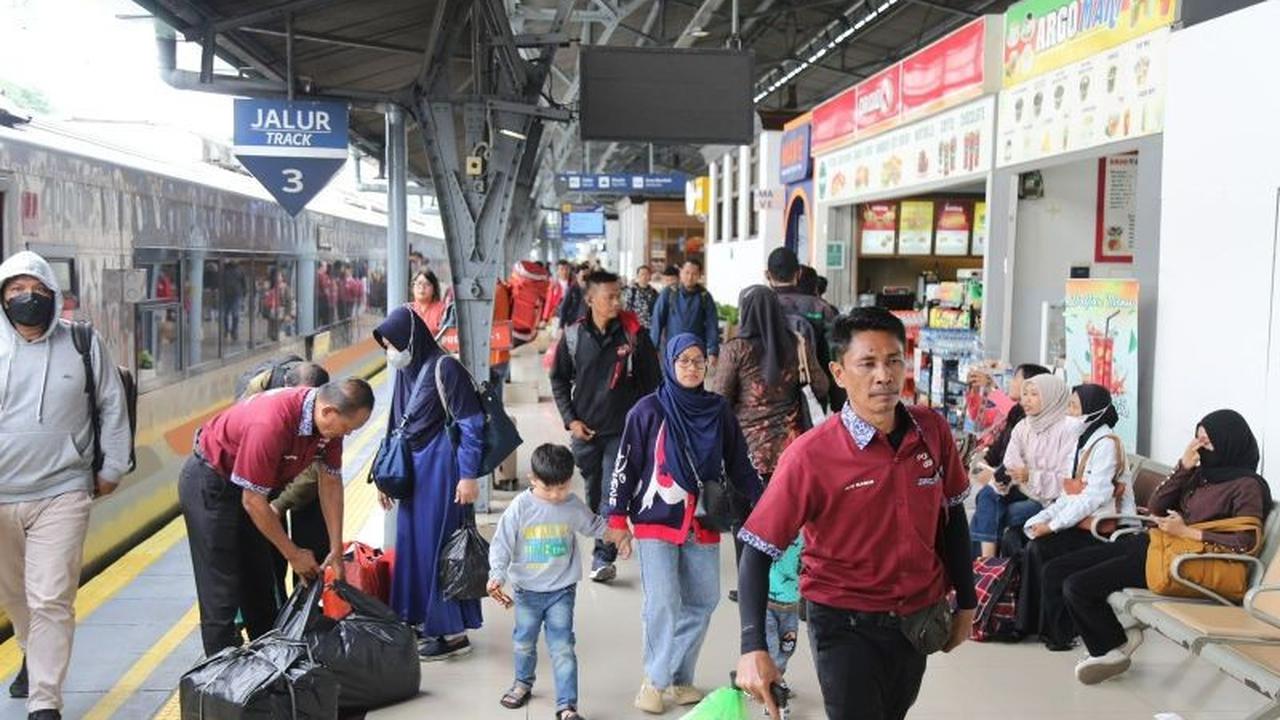 Lonjakan Signifikan: 340 Ribu Orang Gunakan Kereta Api Selama Libur Paskah