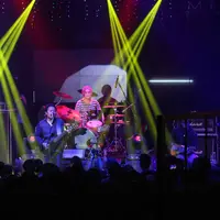 Payung Teduh di RedFest 'Stars History' (Nurwahyunan/Bintang.com)