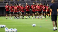 Para pemain Timnas Indonesia menjalani latihan resmi menjelang FIFA Matchday melawan Chinese Taipei di Stadion Gelora Bung Tomo, Surabaya, Kamis (04/09/2025). (Bola.com/Abdul Aziz)