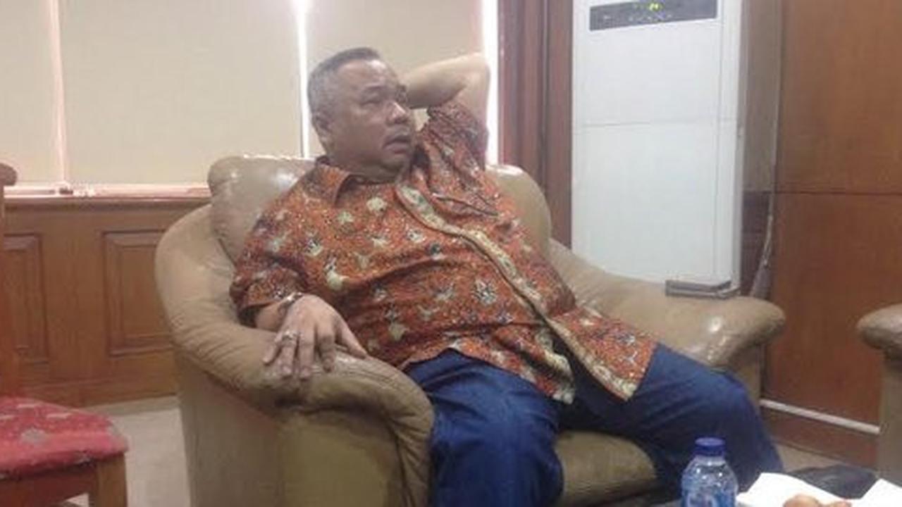 Ketimbang merapat ke Ical, Leo Nababan bisa-bisa mundur dari Golkar