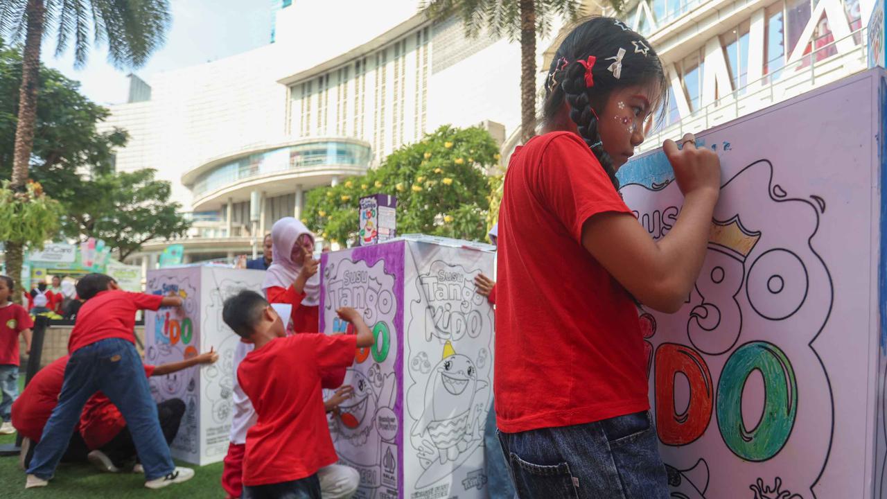 Kreativitas Anak Semarakkan Kegiatan Mewarnai Kemasan Susu