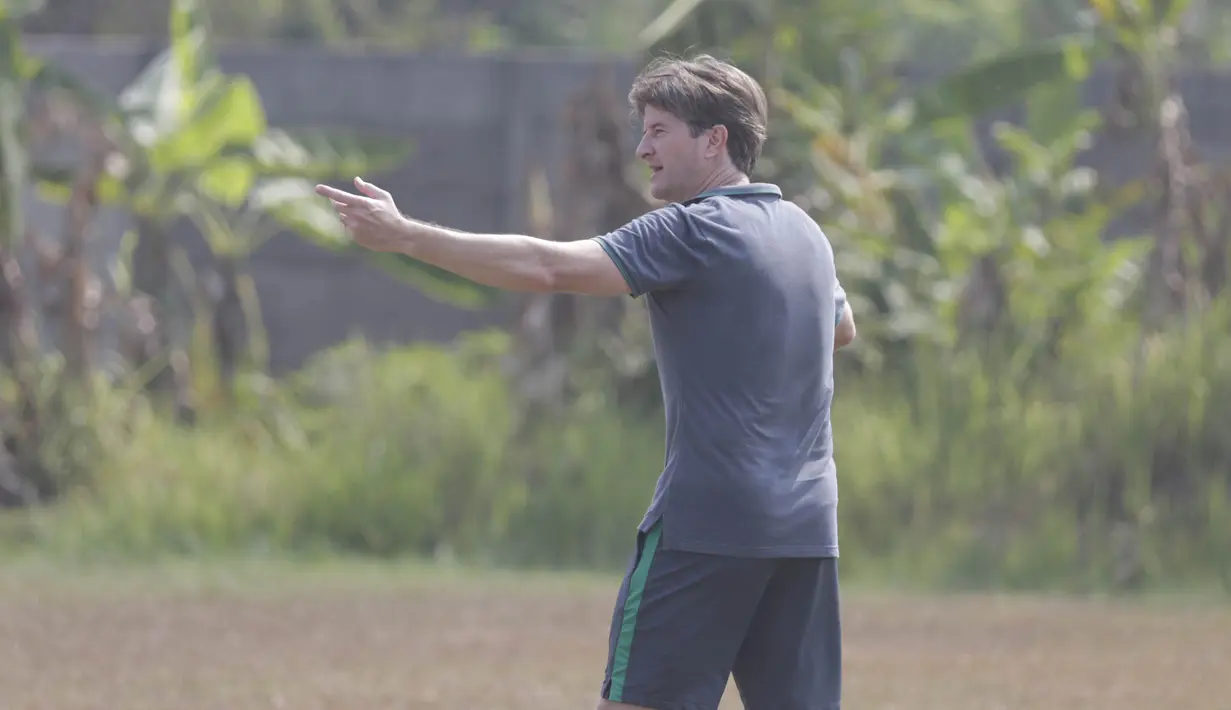 Pieter Huistra dahulu merupakan mantan pemain timnas Belanda. (Bola.com/Vitalis Yogi Trisna) 