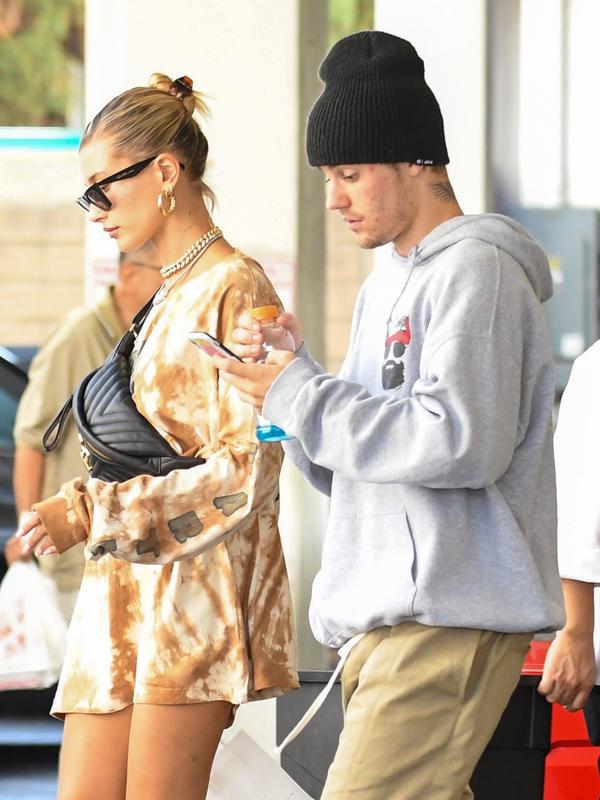 Justin Bieber dan Hailey Baldwin (FOTO: Splashnews)