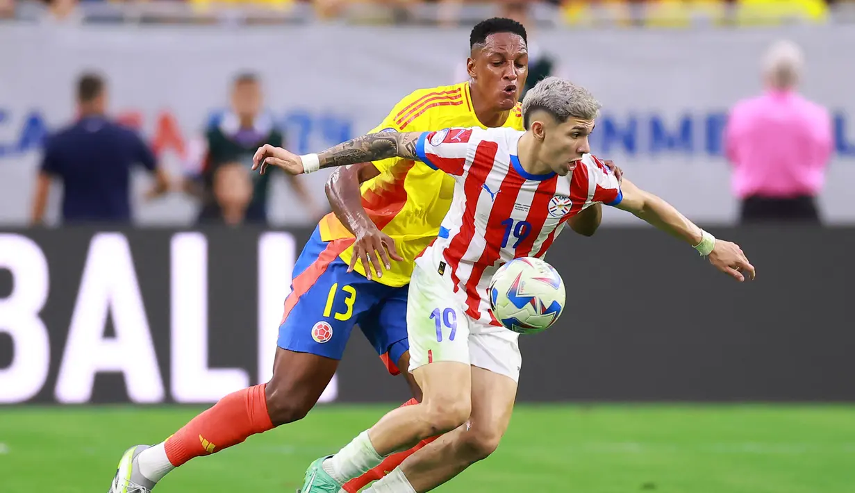 Sementara Paraguay hanya mampu membalas satu gol lewat Julio Enciso. (Hector Vivas/Getty Images/AFP)