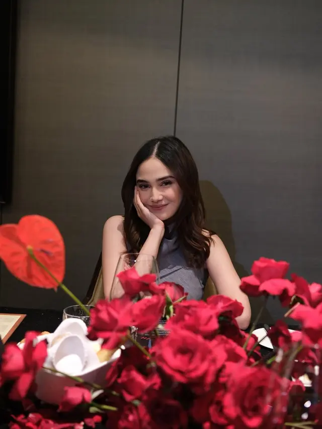 Potret Romantis Syifa Hadju dan El Rumi Rayakan Anniversary Pertama, Kalung Cartier Love Jadi Kado Istimewa