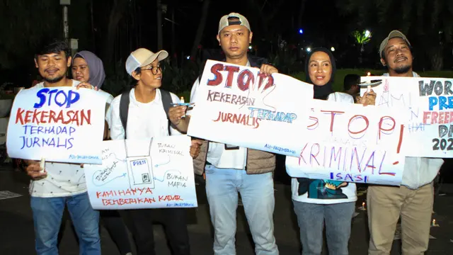 Hari Kebebasan Pers Dunia, AJI Palembang Gelar Nyala Lilin dan Musikalisasi Puisi