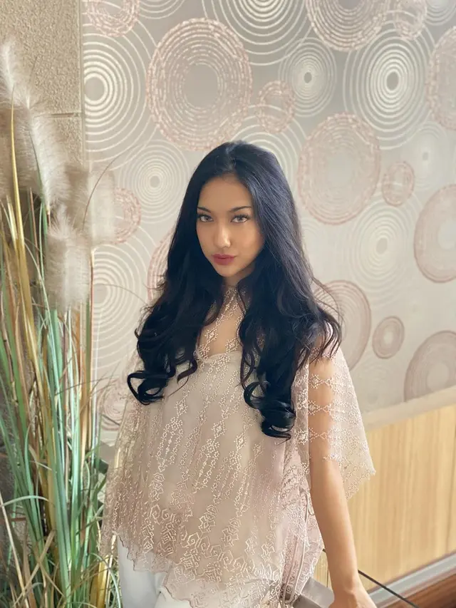 7 Pesona Anindita Hidayat, Selebgram yang Dikabarkan Dekat dengan Rizky Febian