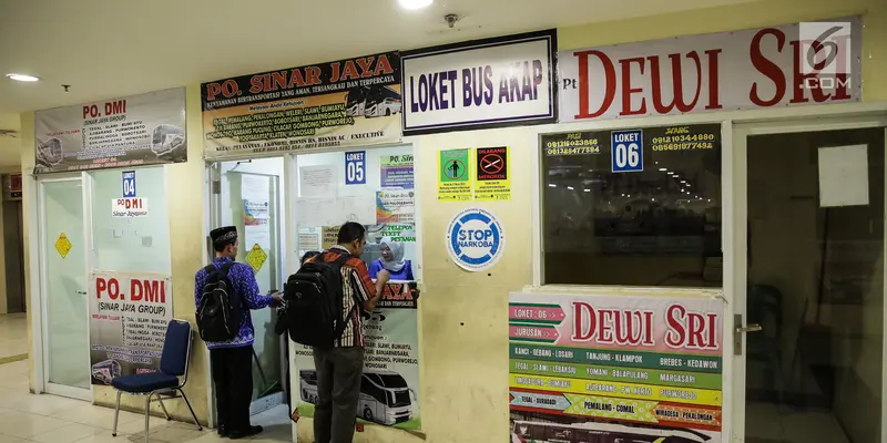 Loket Tiket Bus di Terminal Pulo Gebang Sepi Pembeli