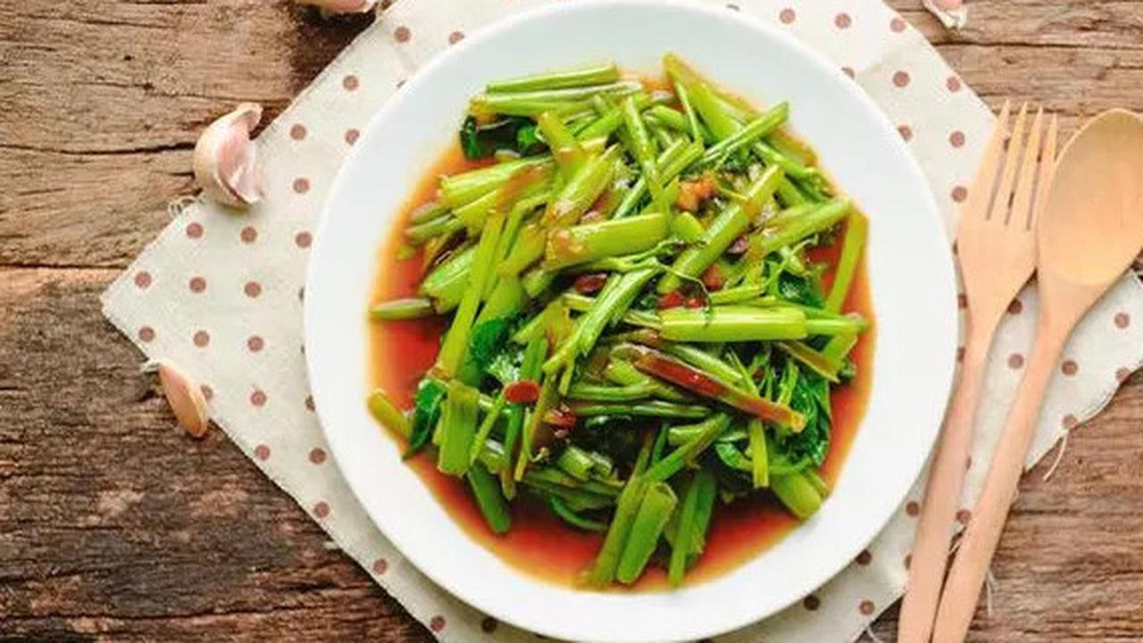 Cara Memasak Tumis Kangkung Agar Tetap Hijau dan Renyah, Cepat dan Mudah