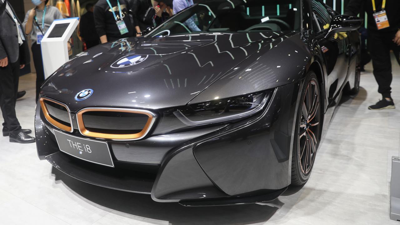 Saingi Tesla, BMW Pasangkan AI DeepSeek ke Dalam Mobil Terbarunya