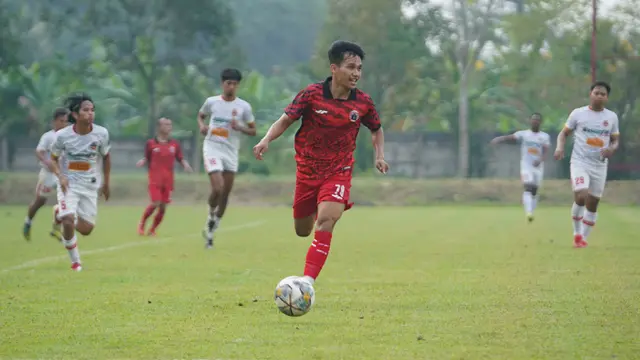 Foto: Tancap Gas Persija Jakarta, Lumat Persipu FC di Laga Uji Coba Perdana Jelang Musim 2023 / 2024 Bergulir