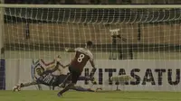 Coret Marcel Sacramento, Madura United Krisis Striker