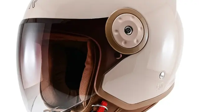 Rekomendasi Helm Motor Stylish untuk Safety Riding yang Tetap Keren di Jalan