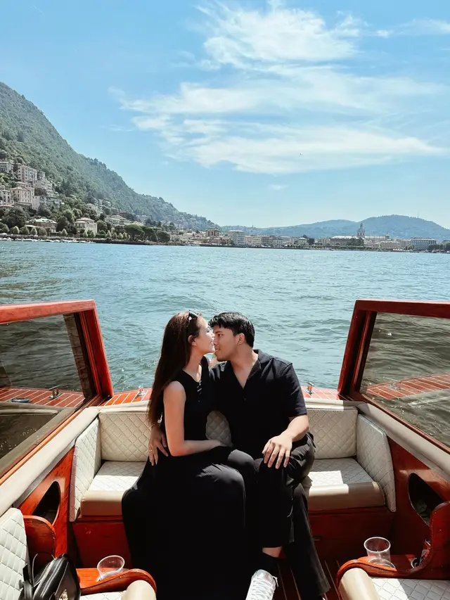 7 Potret Aaliyah Massaid dan Thoriq Halilintar Naik Speed Boat Mewah di Danau Como